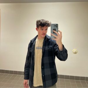 Meet your Posher, Seth